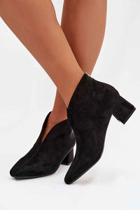 Heel boots model 223591