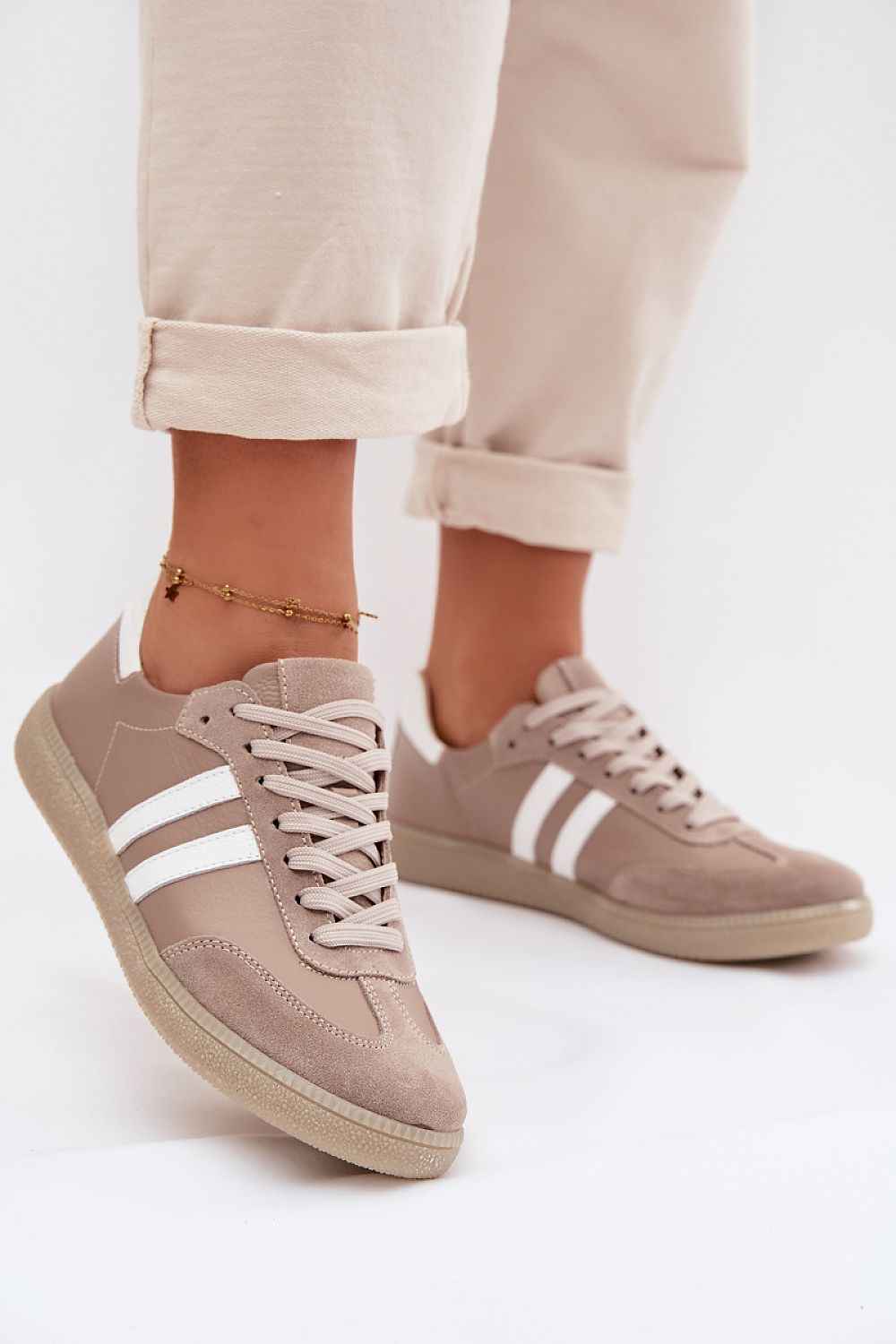 Sport Shoes model 223872