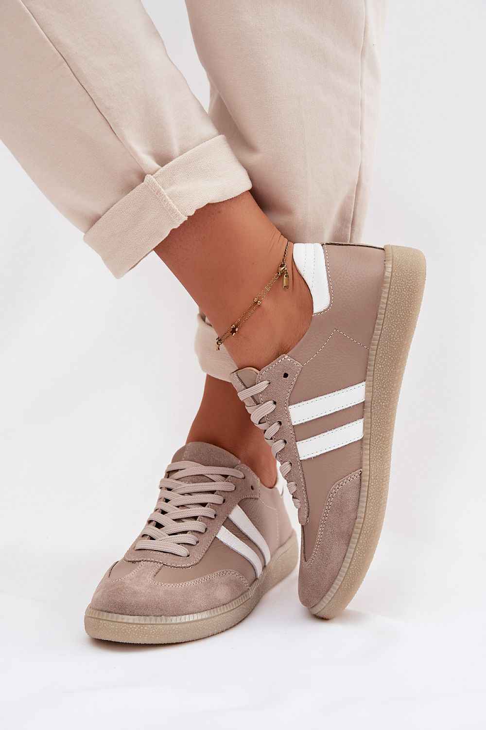 Sport Shoes model 223872