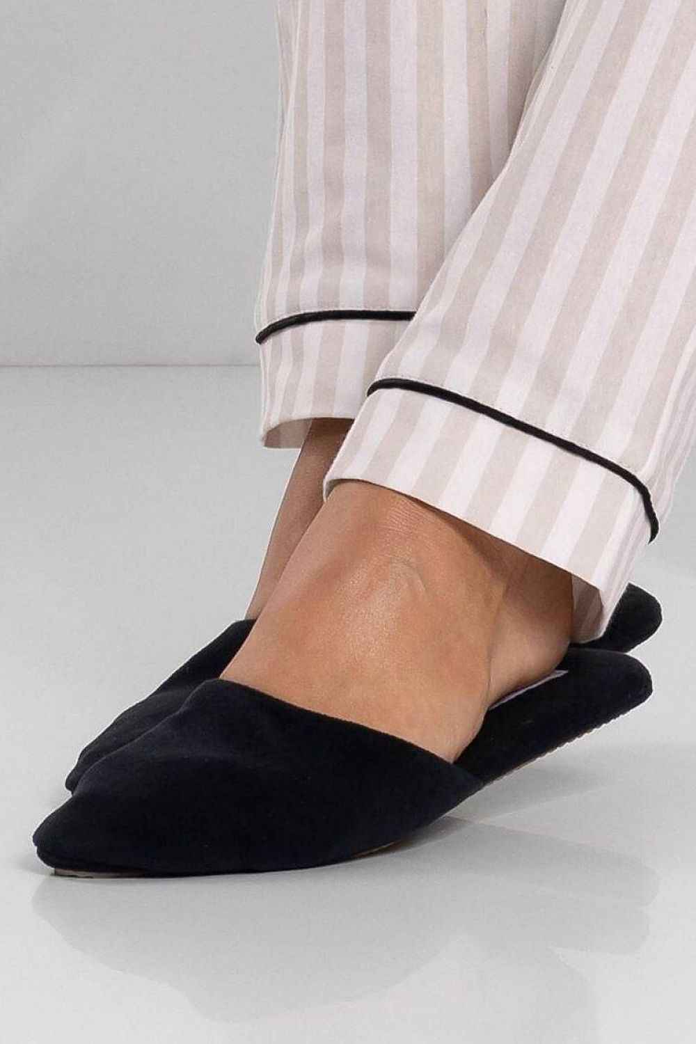 Slippers model 224013
