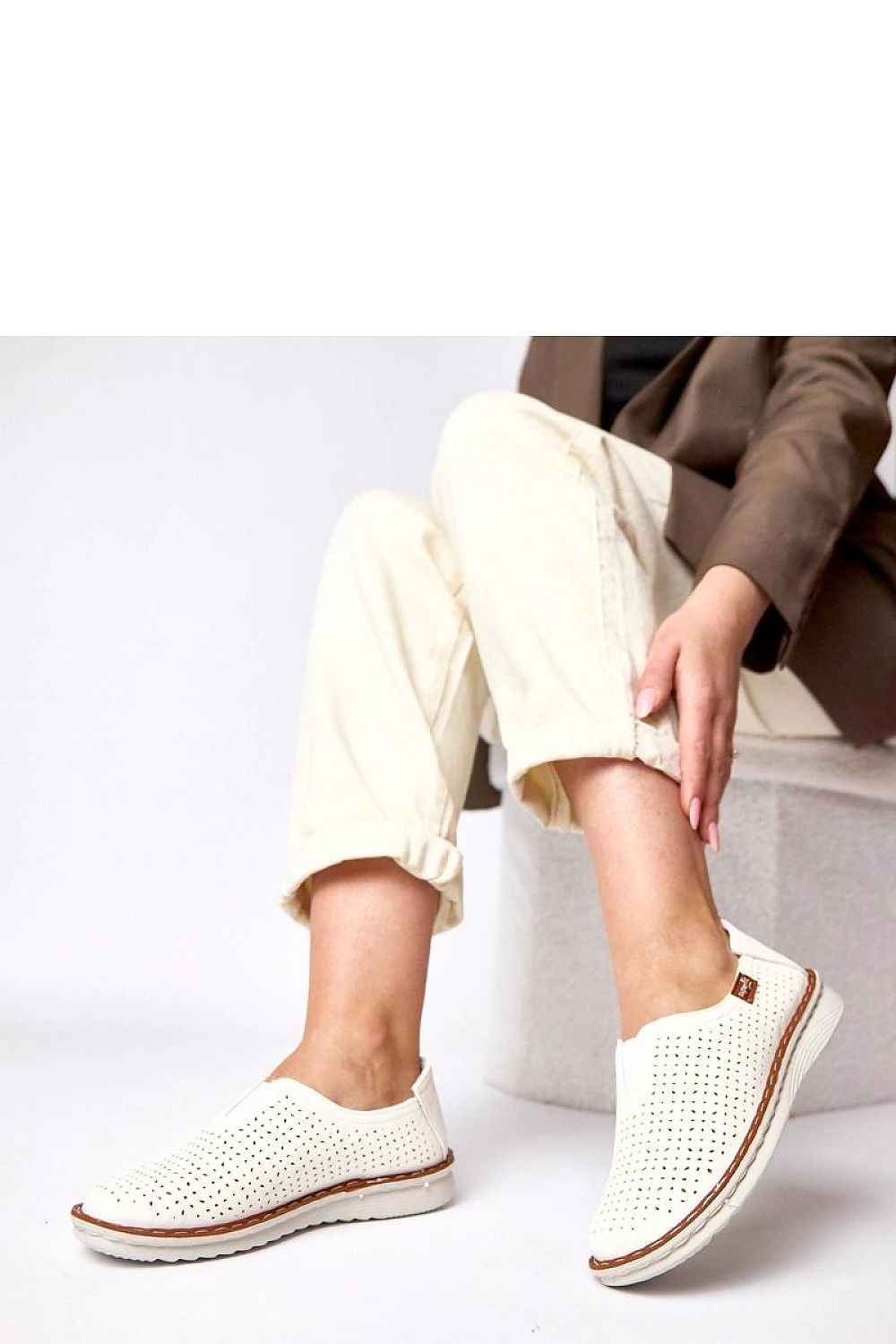 Half shoes model 224159