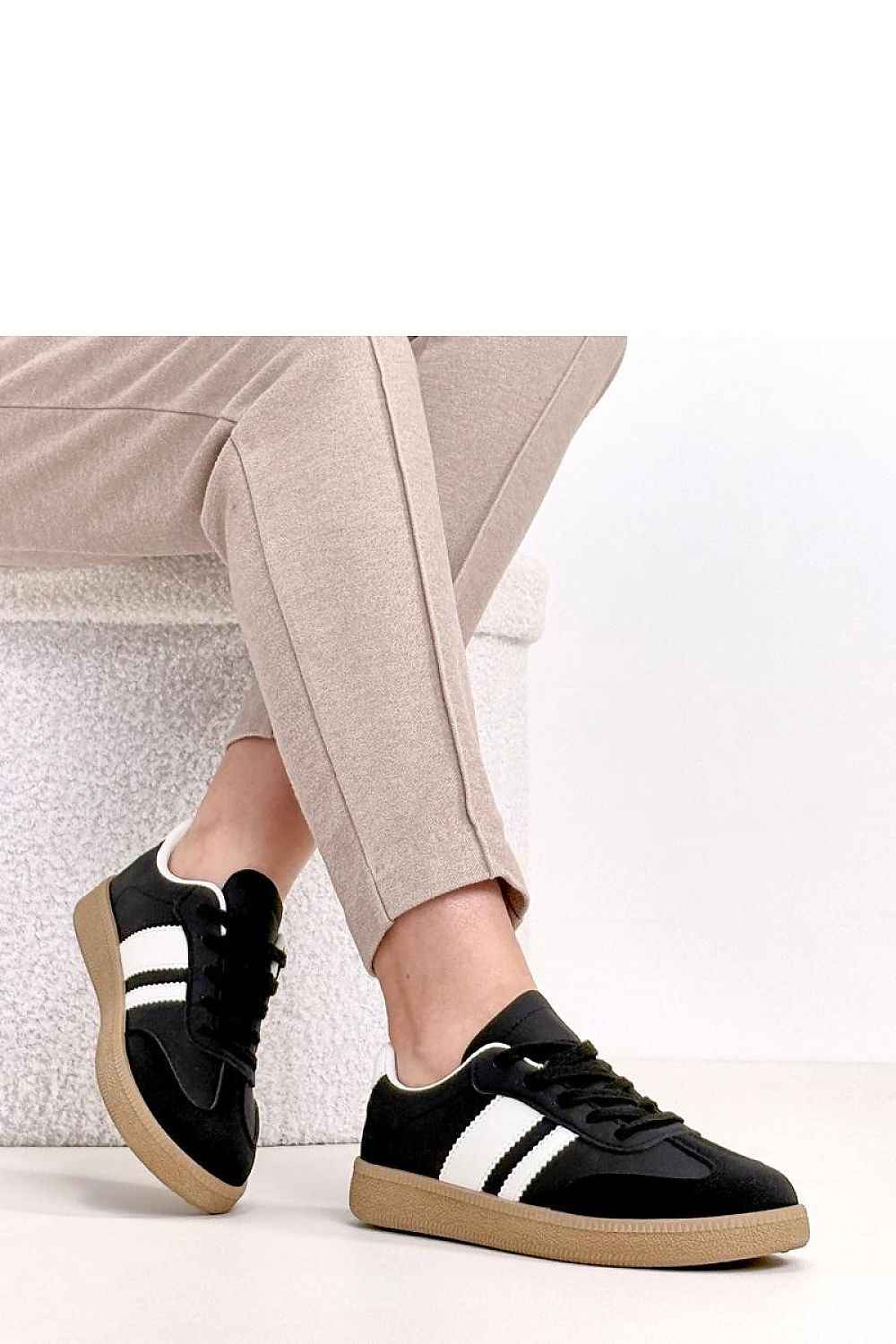 Sport Shoes model 224580