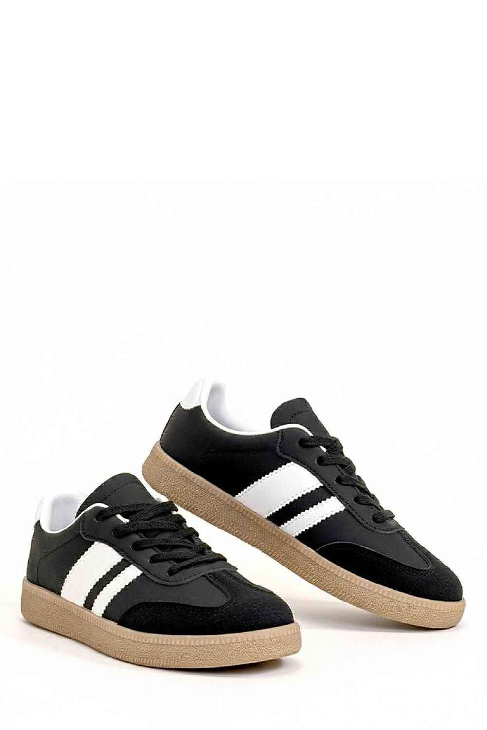 Sport Shoes model 224580