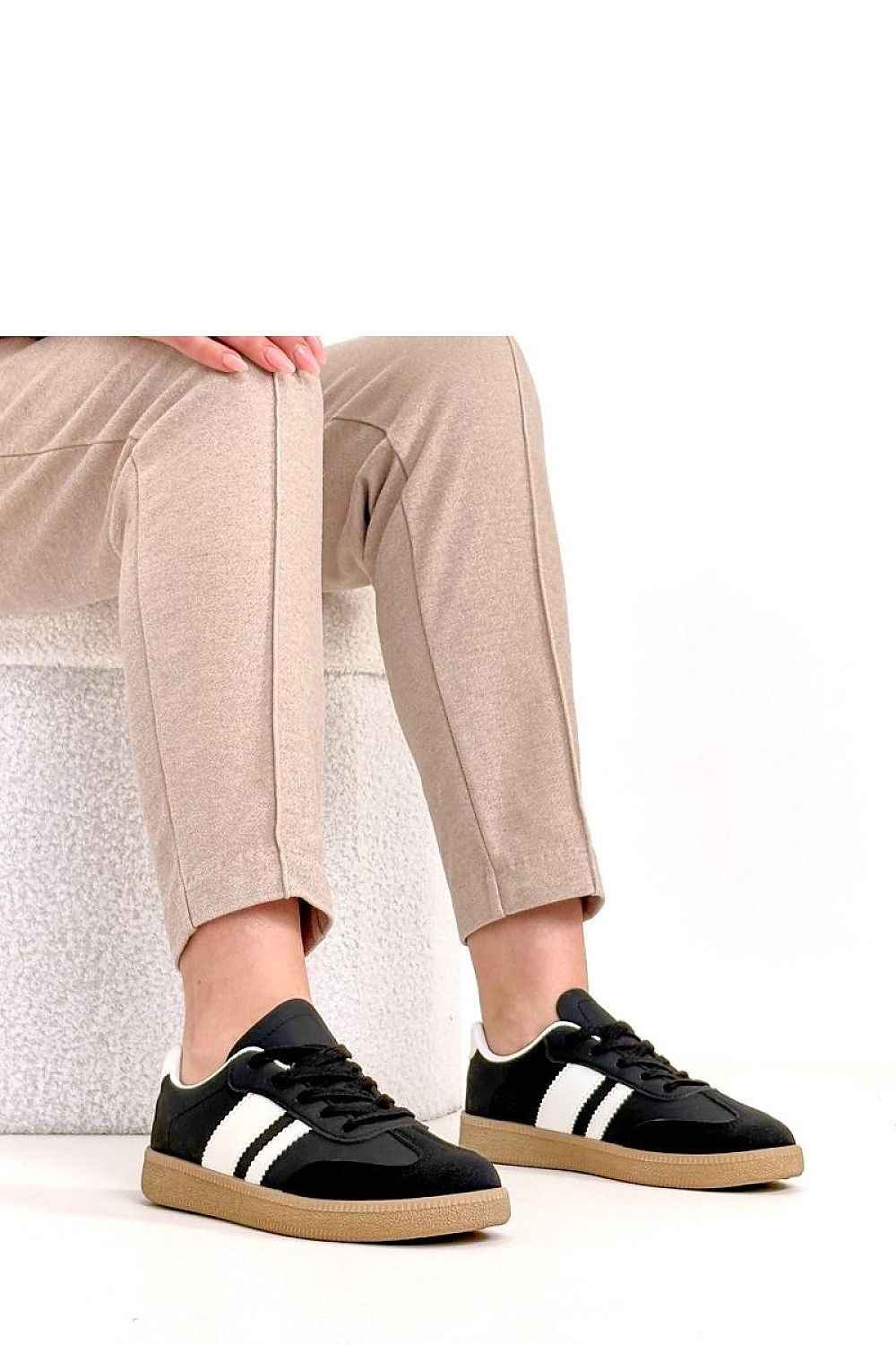 Sport Shoes model 224580