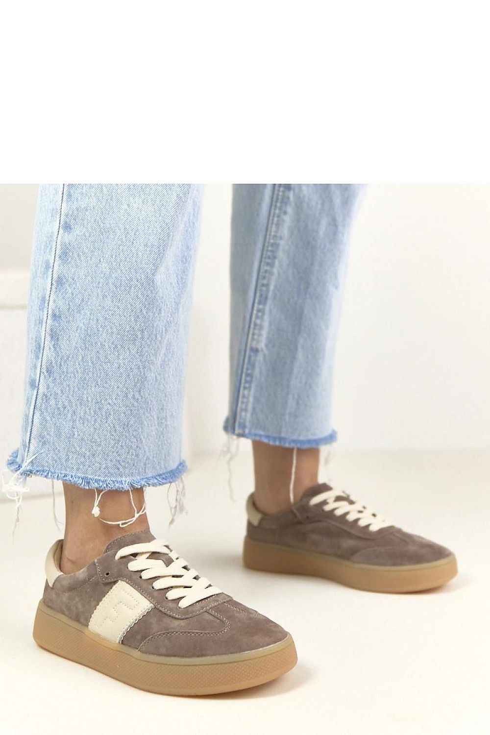 Sport Shoes model 224952