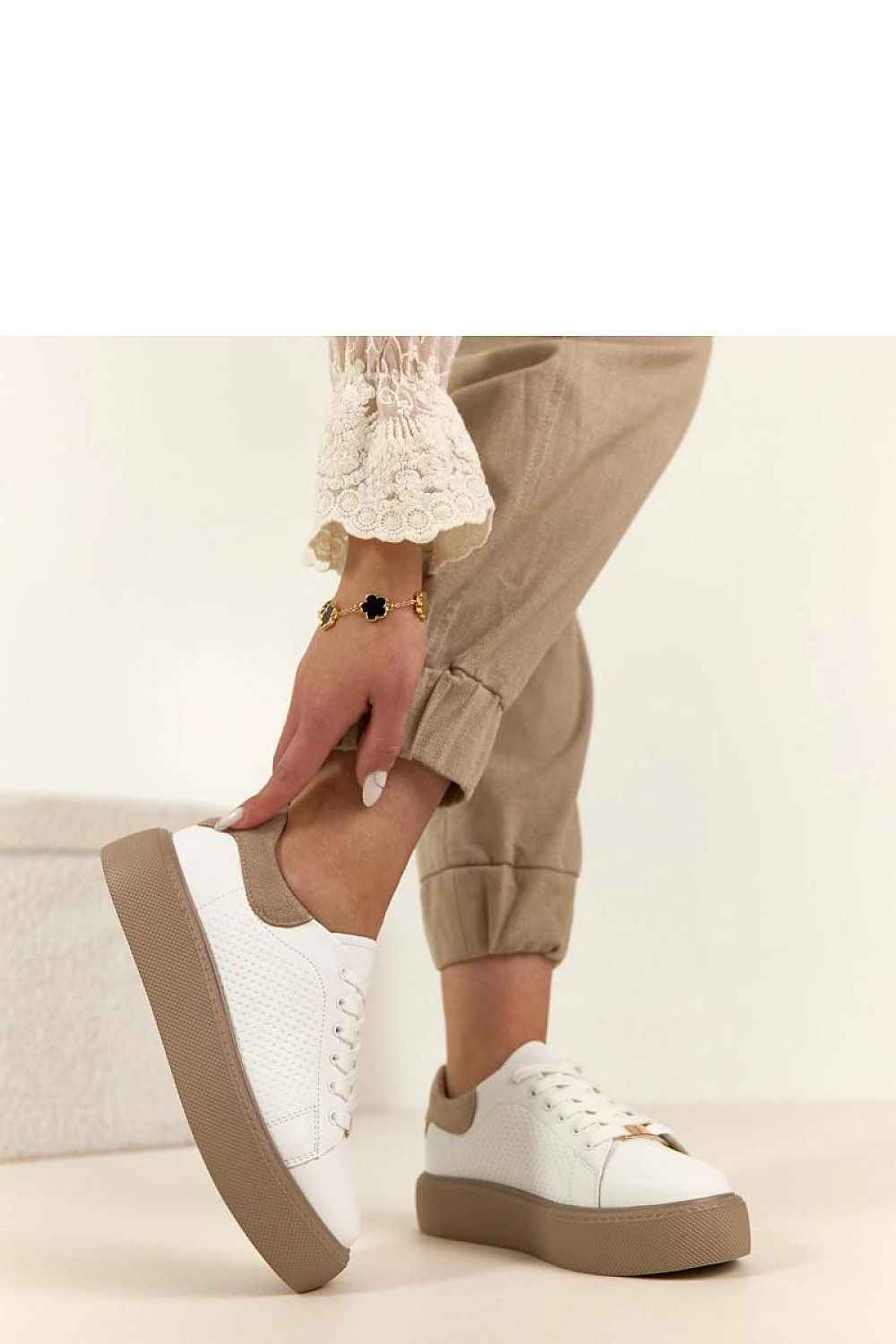 Sport Shoes model 224958