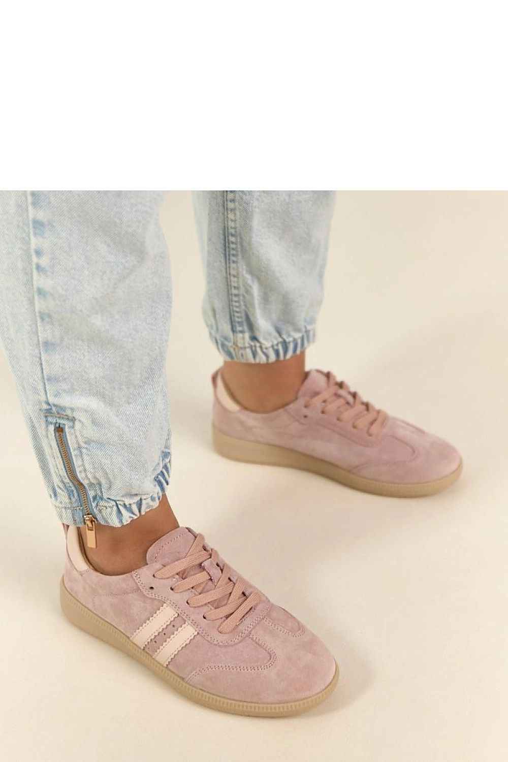 Sport Shoes model 224961