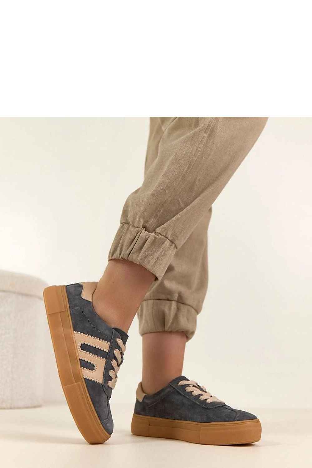 Sport Shoes model 224963