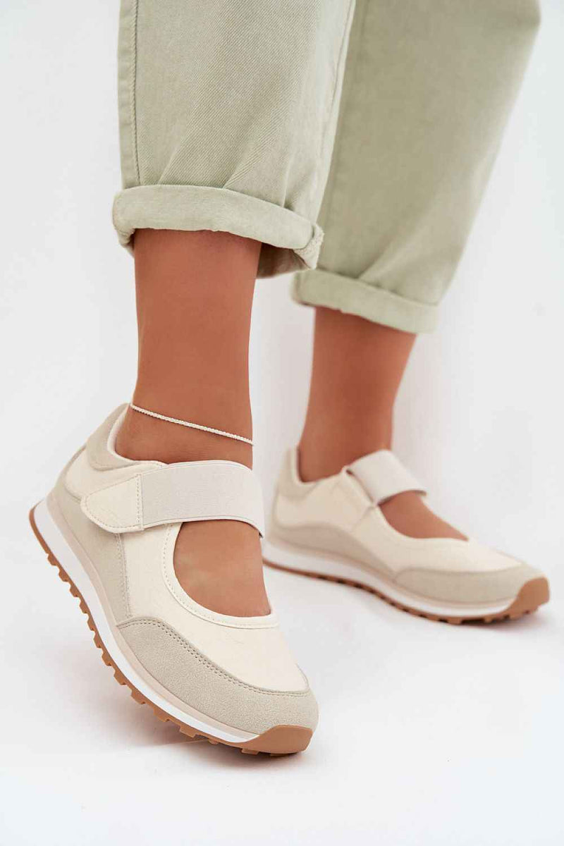 Half shoes model 225100