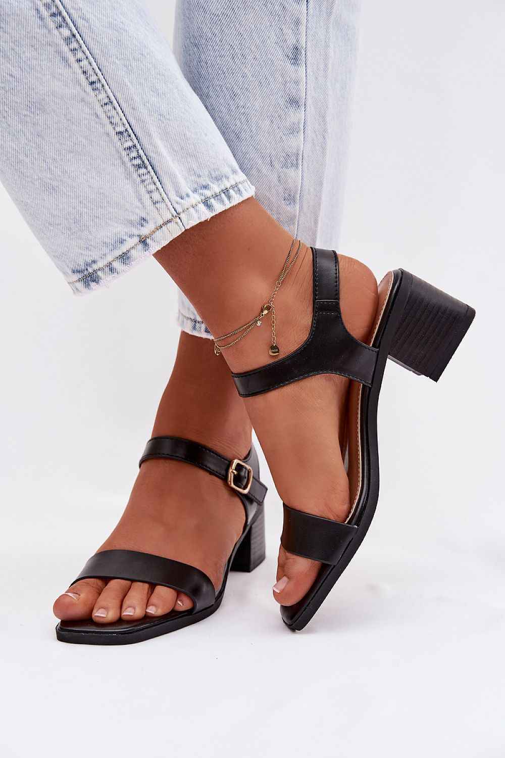 Heel sandals model 225113
