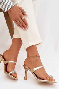 Heeled sandals model 225132