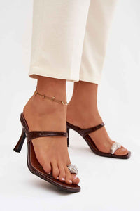 Heeled sandals model 225134