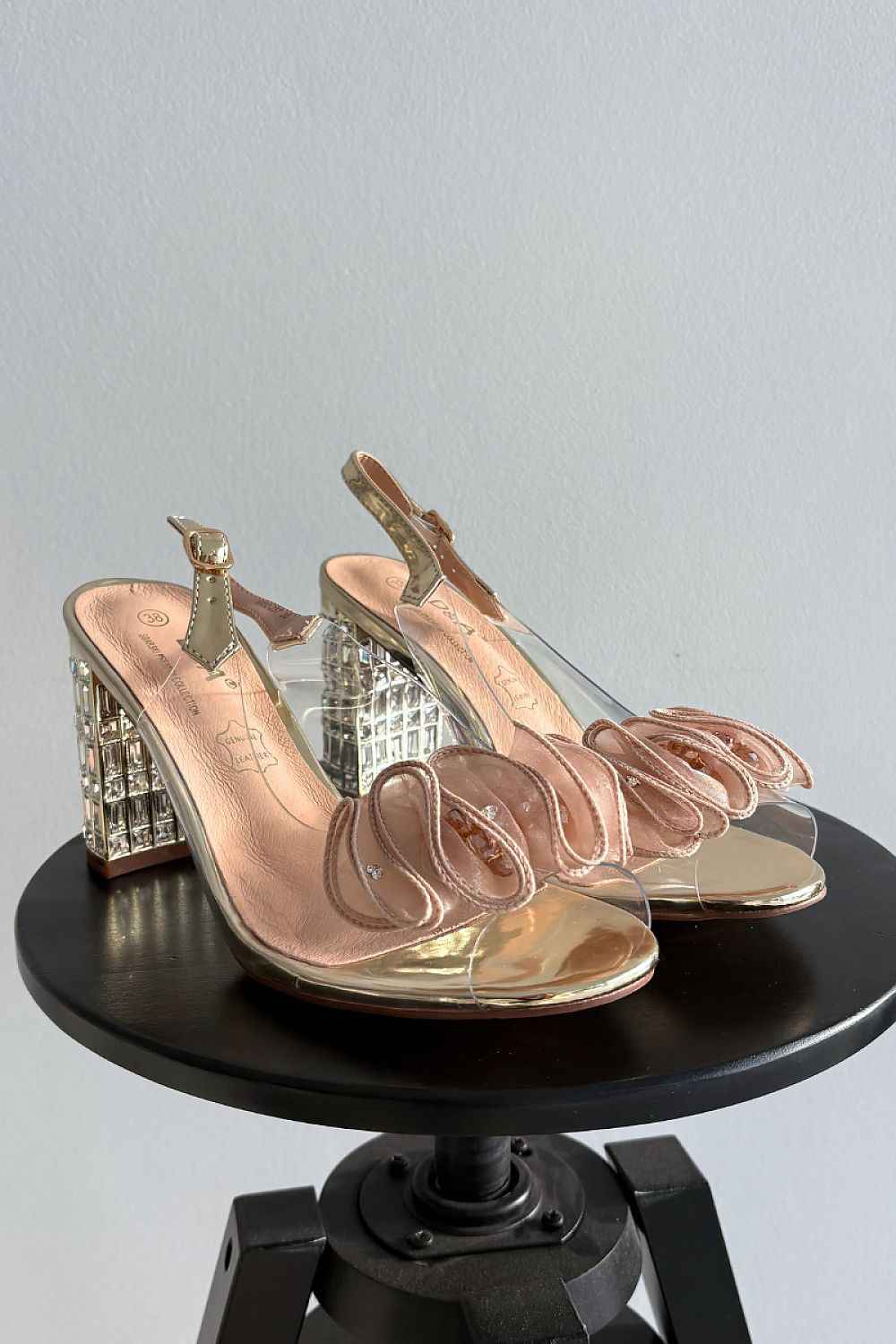 Heel sandals model 225147