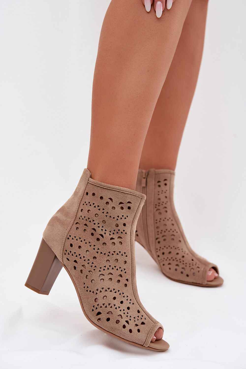 Heel boots model 225197