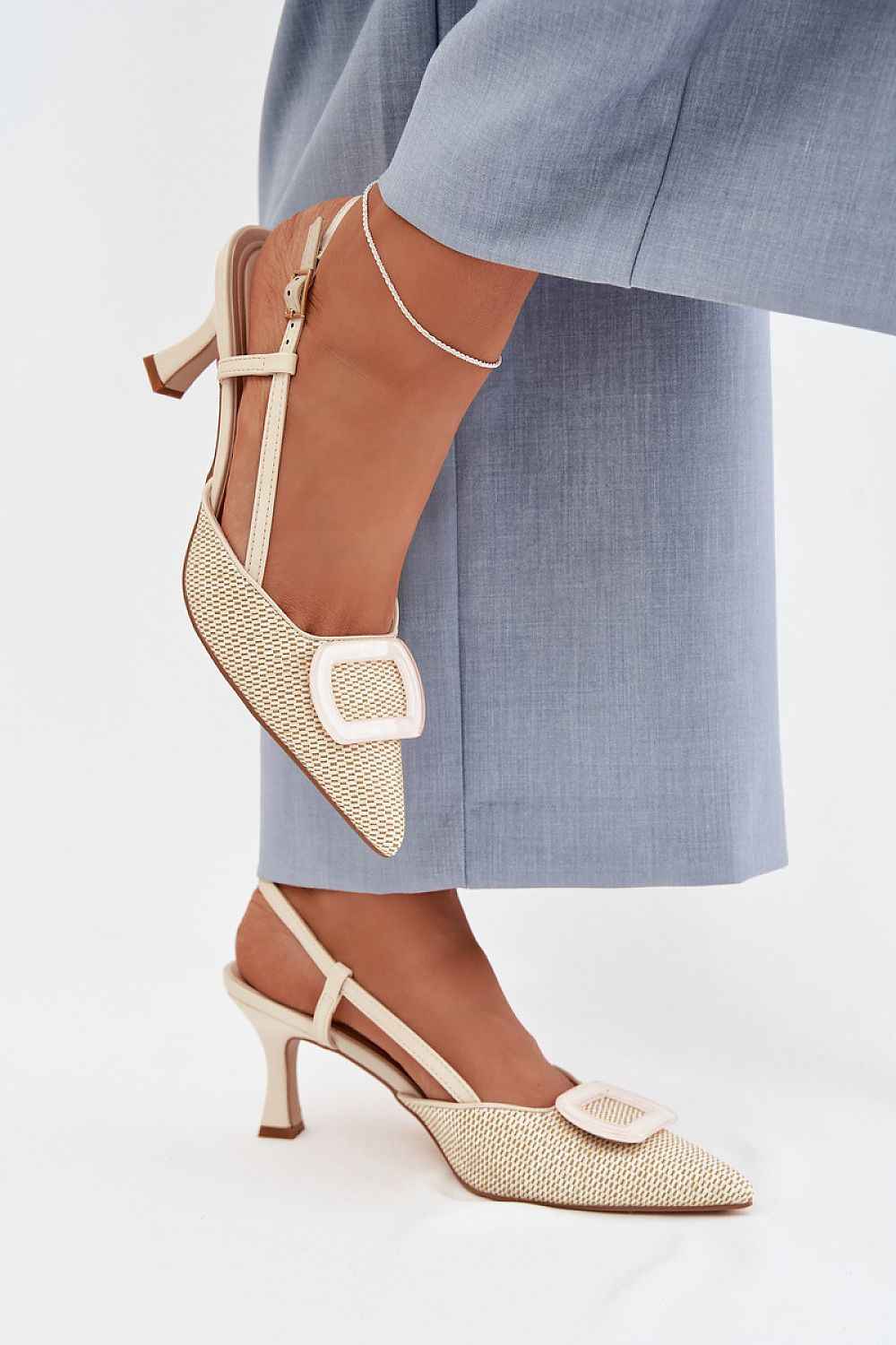 Heel sandals model 225207