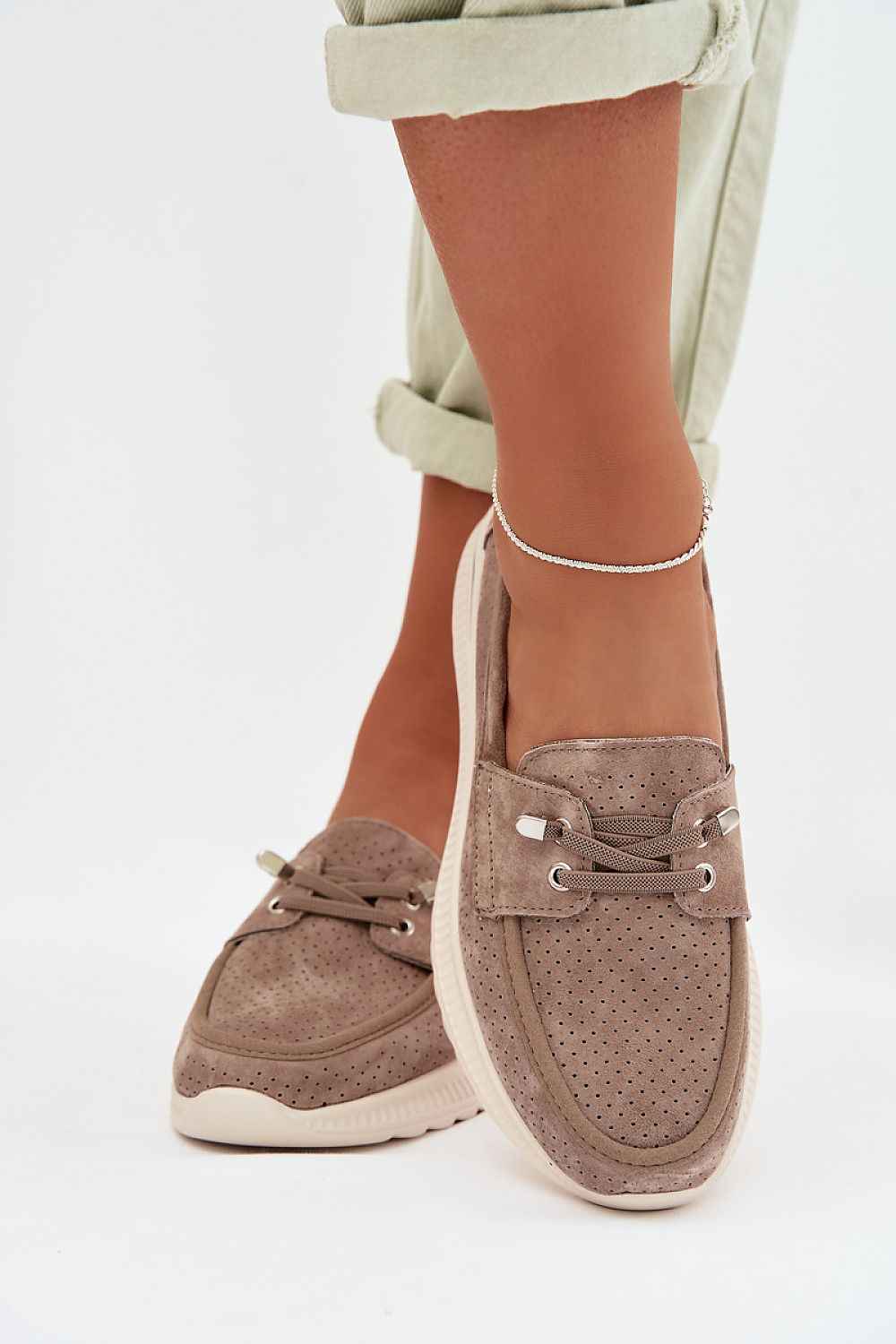 Half shoes model 225232