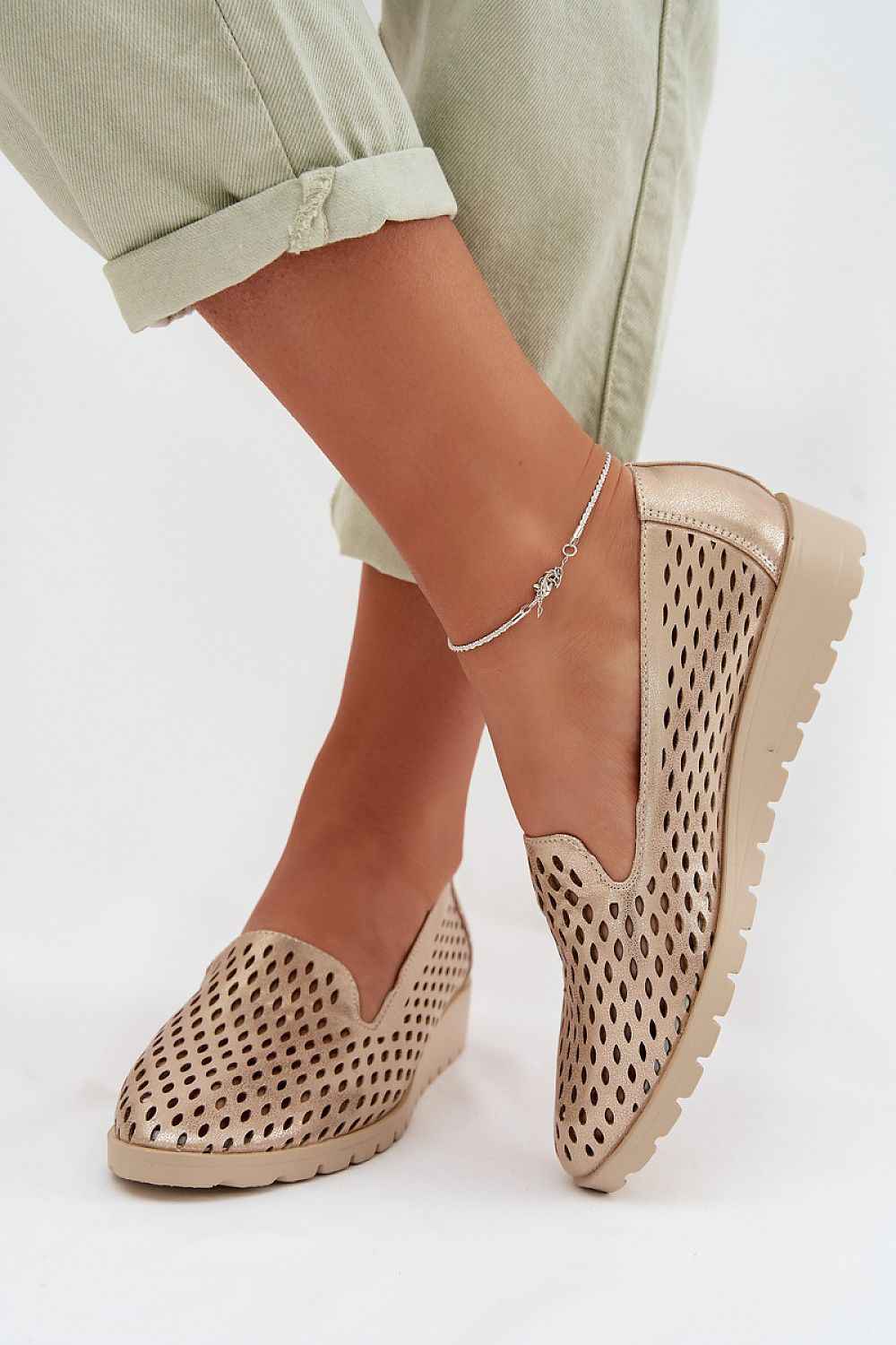 Half shoes model 225234