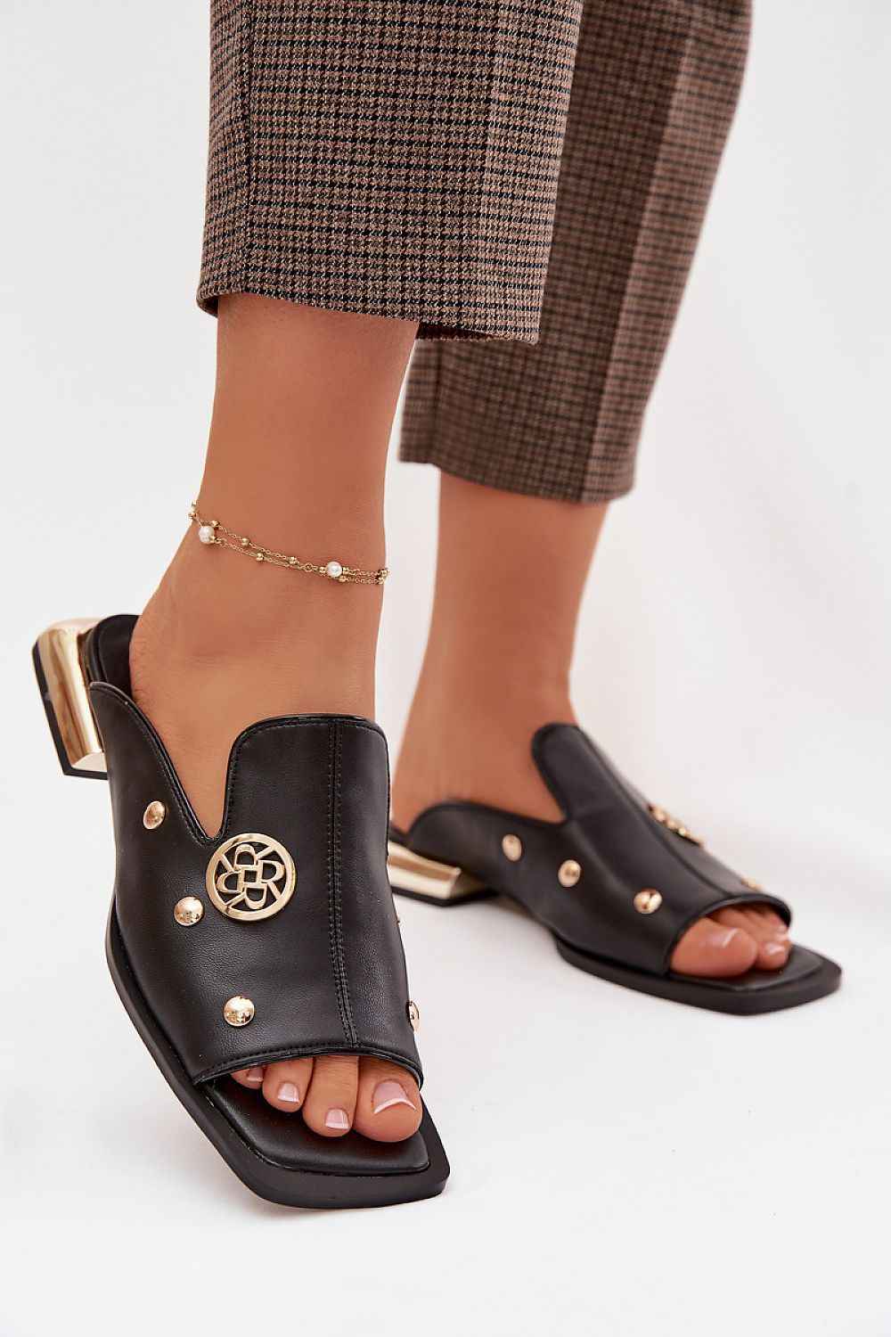 Flip-flops model 225353