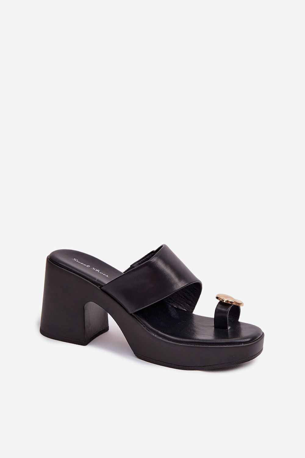 Heeled sandals model 225375