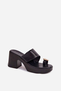 Heeled sandals model 225375