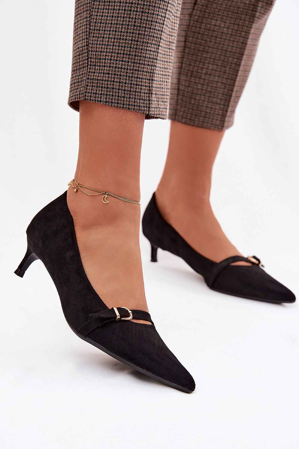 Heel pumps model 225407