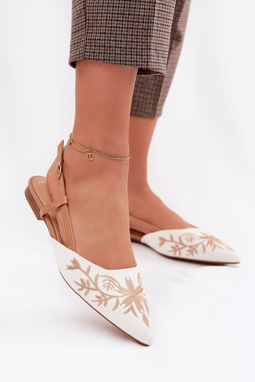  Sandals model 225627 Step in style 