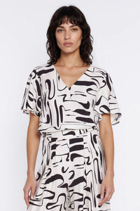  Blouse model 228021 Nife 