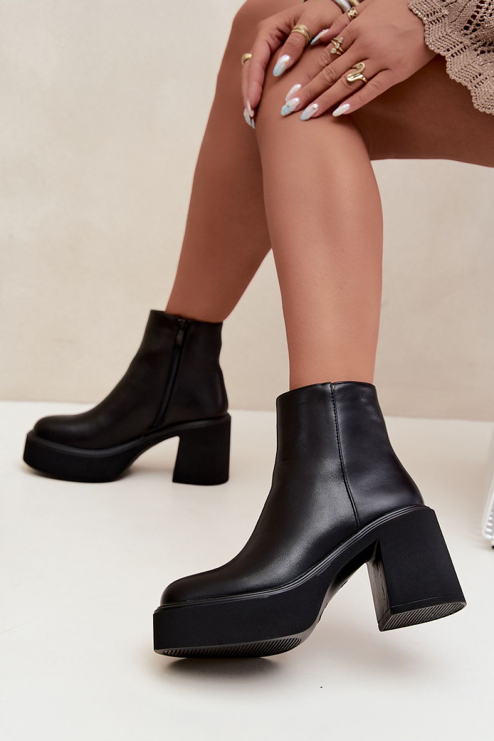  Platform boots model 230924 Step in style 