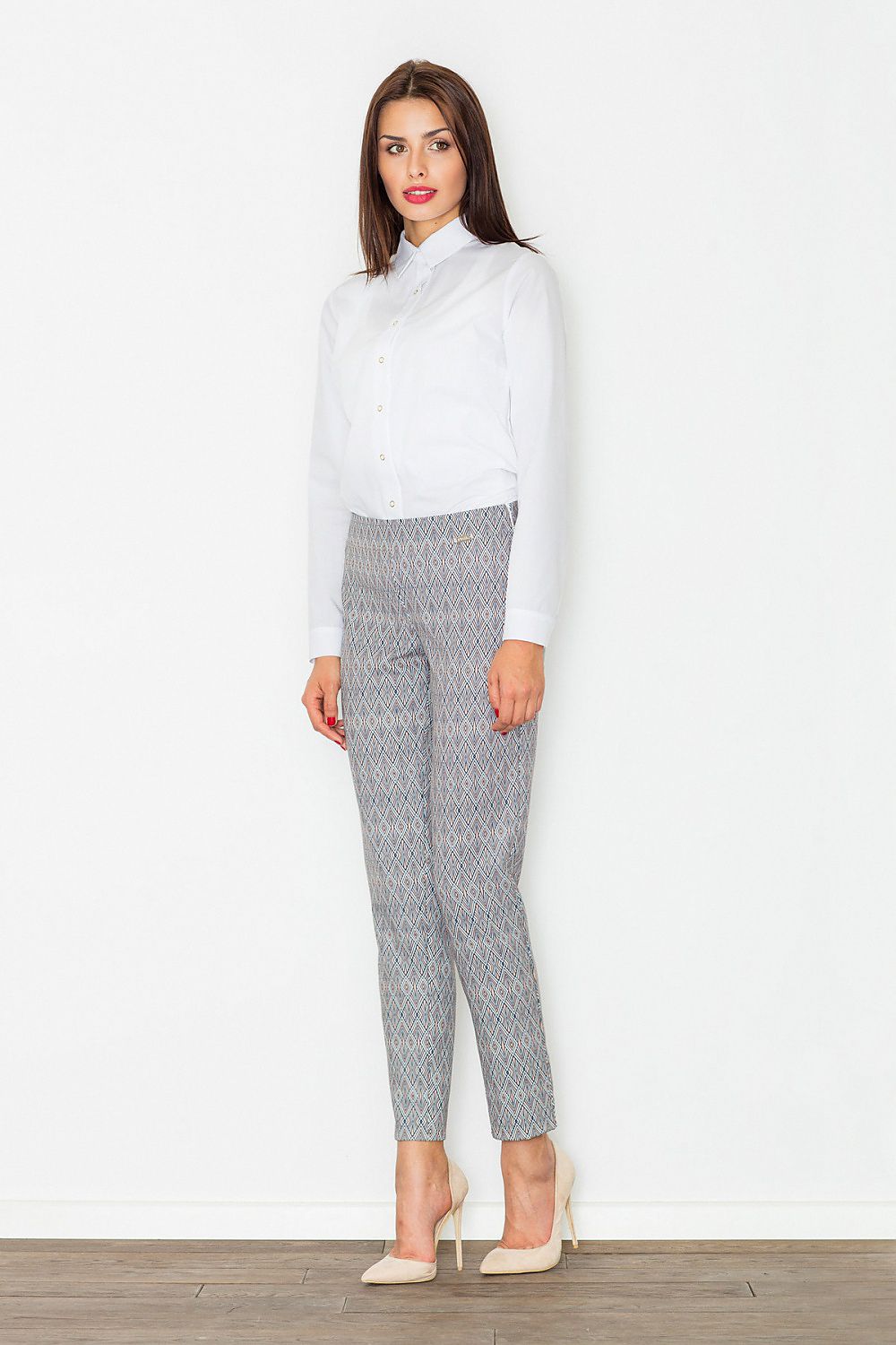 Women trousers model 77142