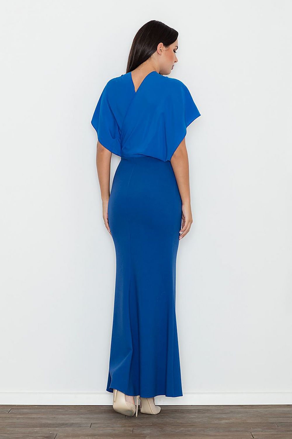 Long dress model 111037