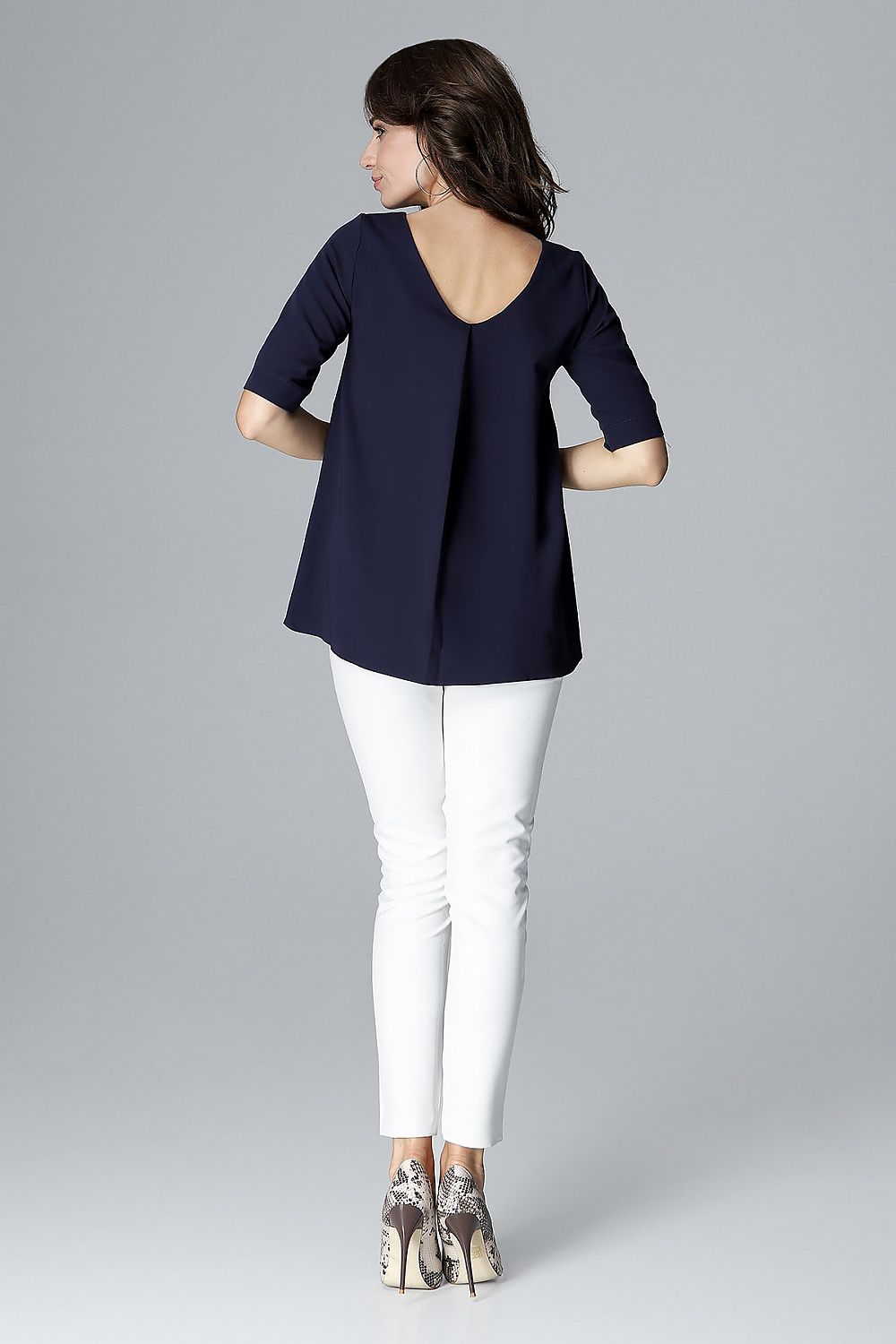 Blouse model 123561