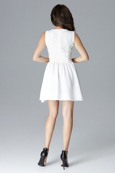 Short dress model 128516