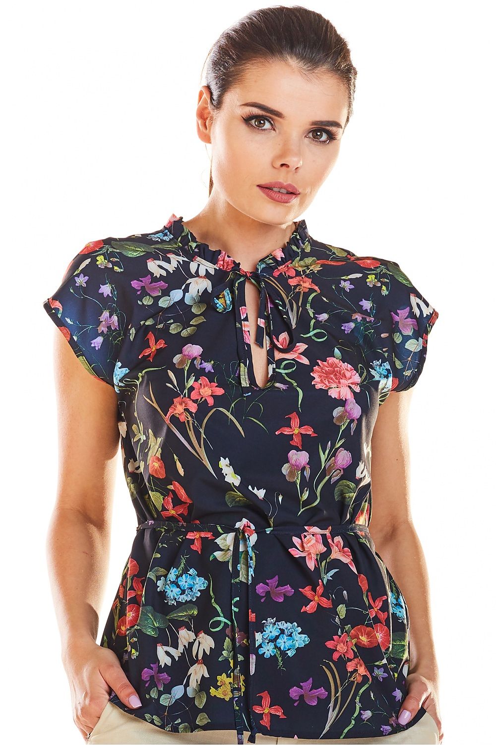 Blouse model 129236