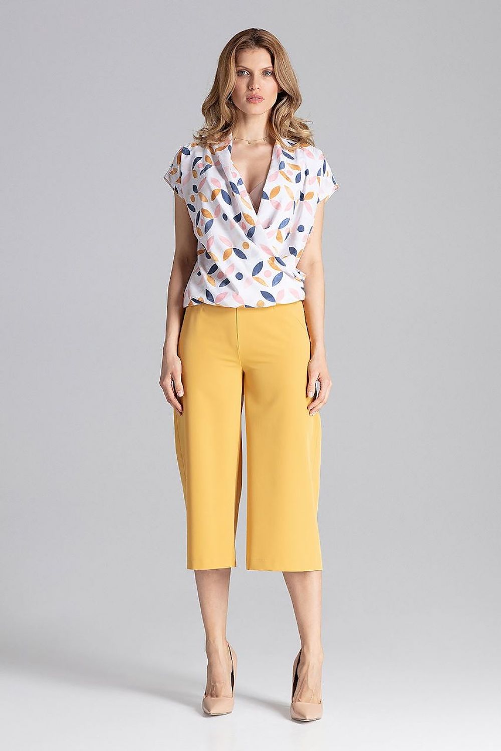 Women trousers model 129786 - Lojahub