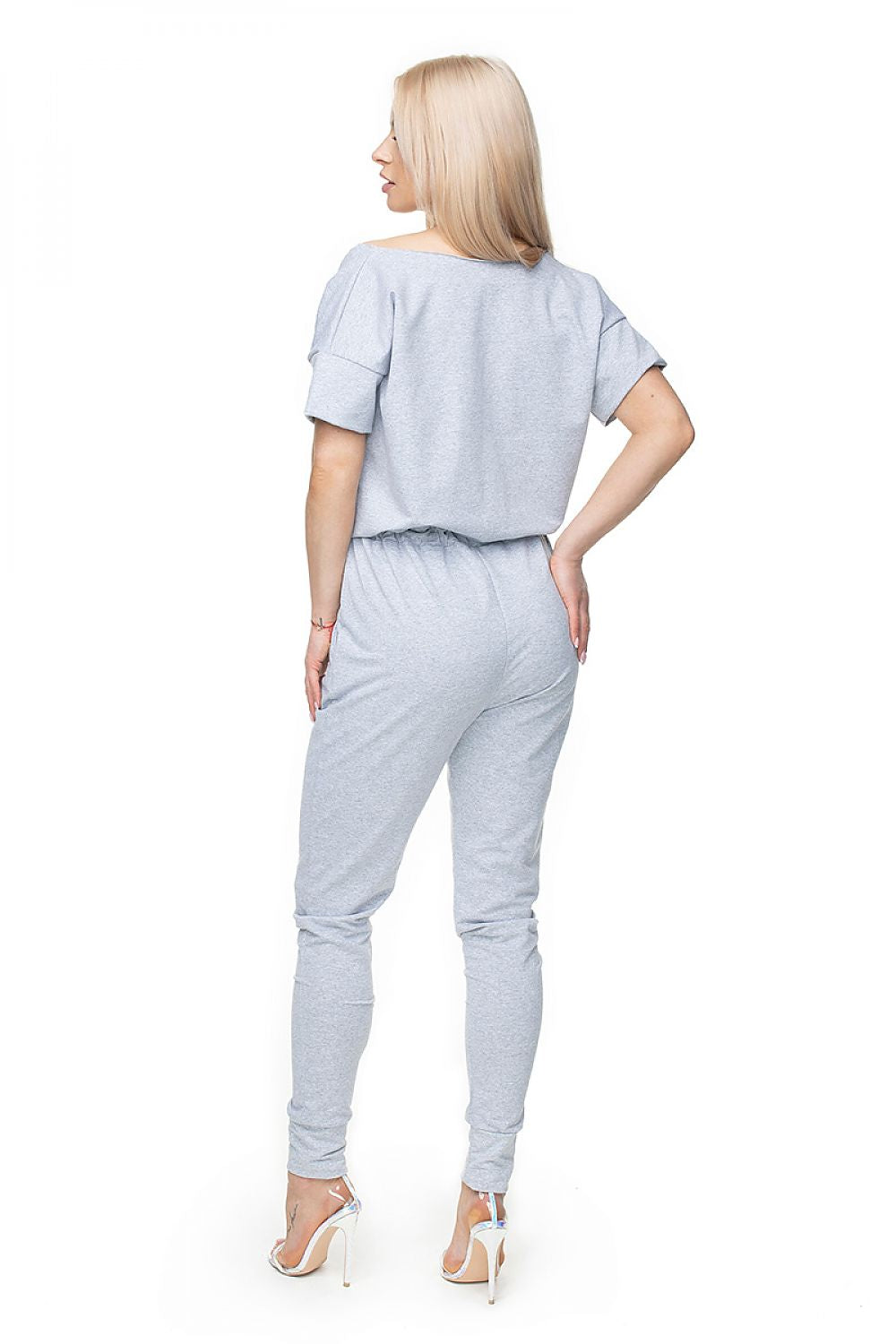 Suit model 131622