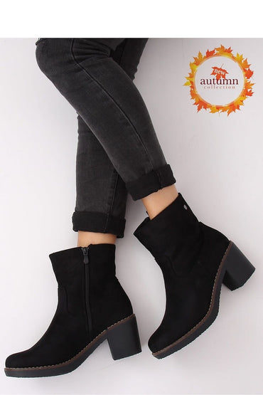 Heel boots model 135426