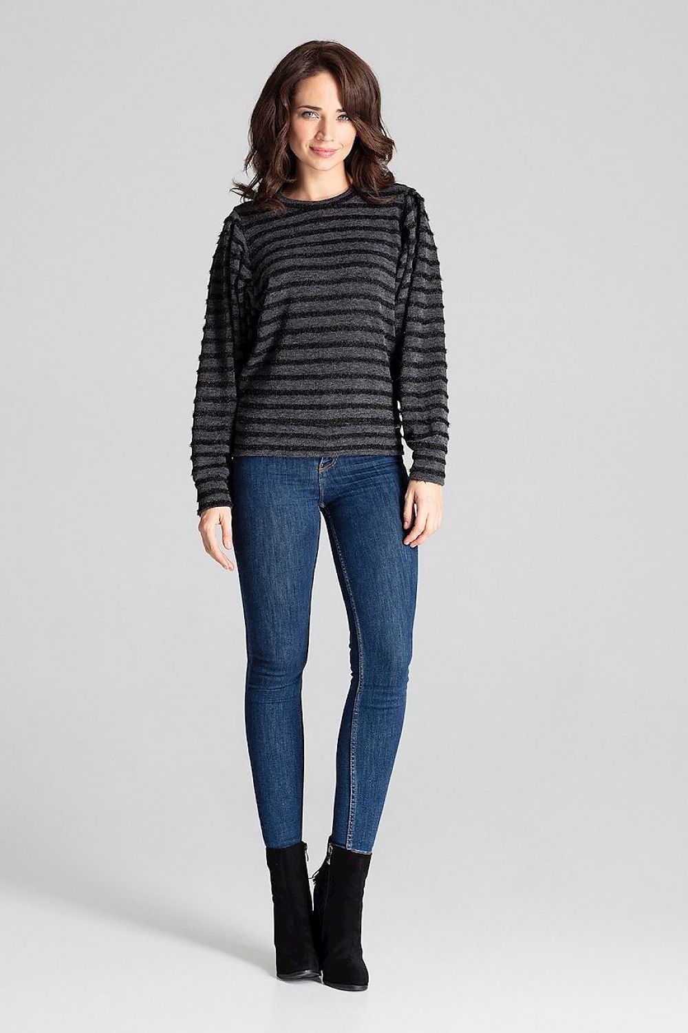 Blouse model 139351