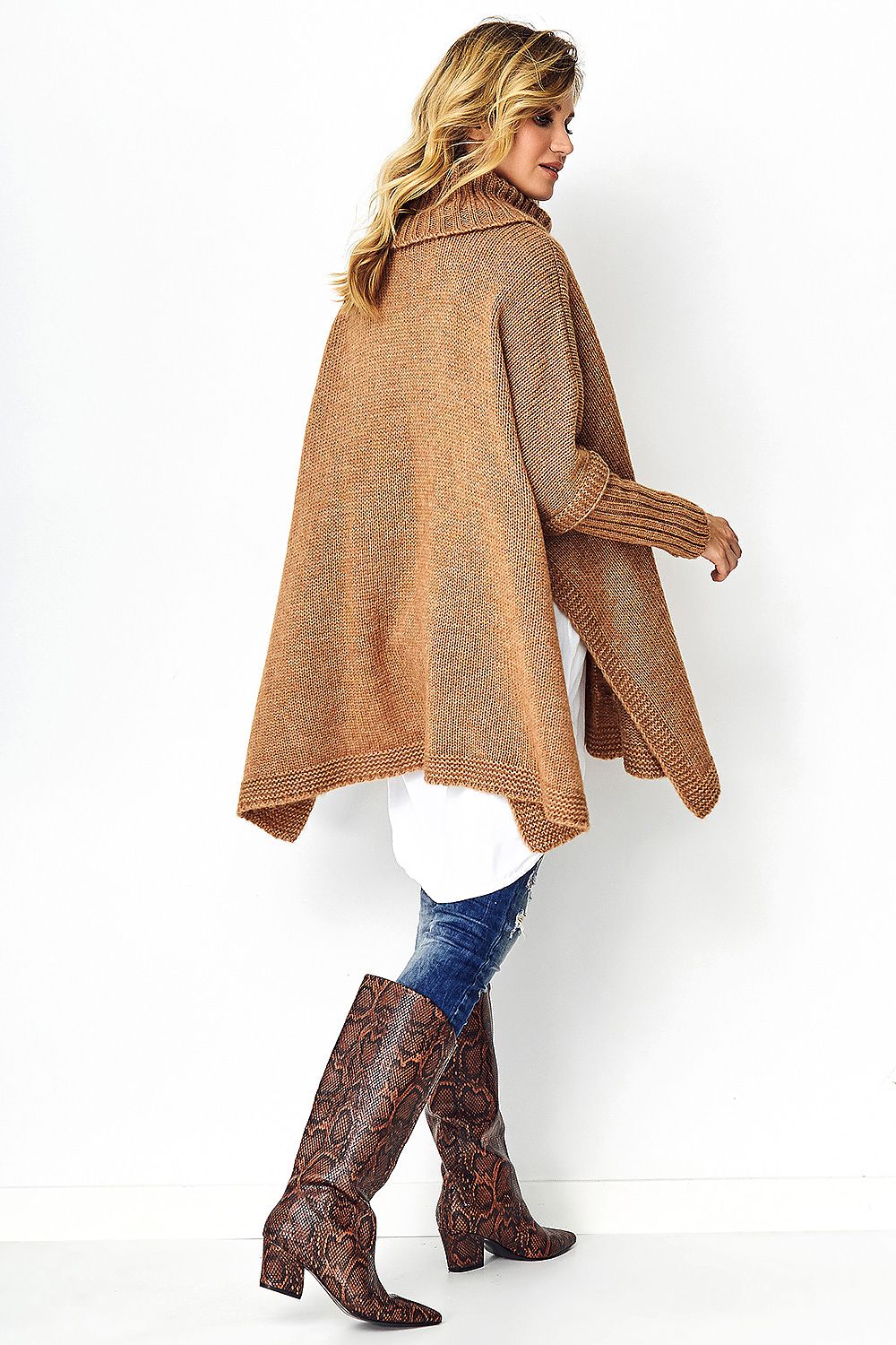 Poncho model 139871