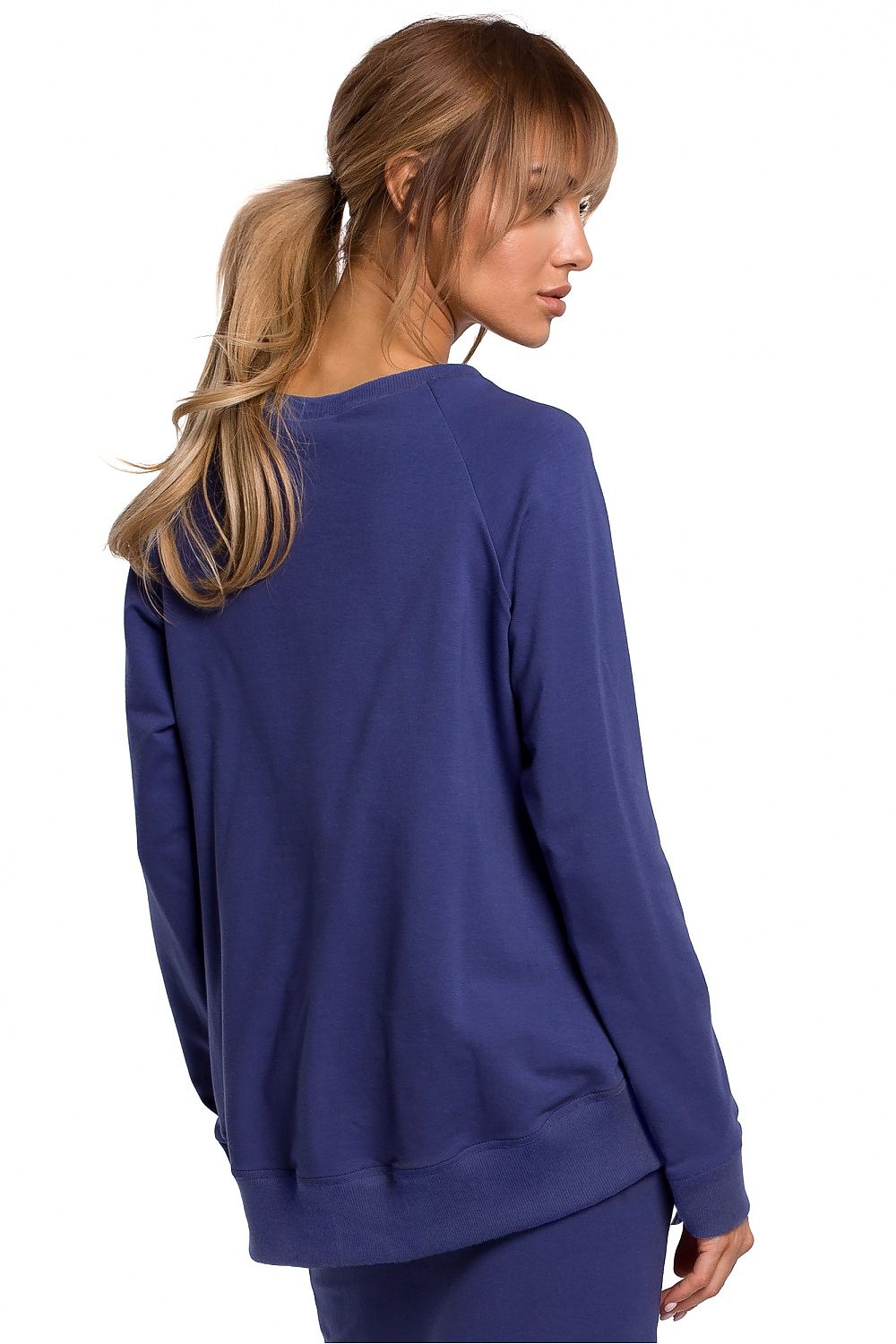 Sweatshirt model 142276