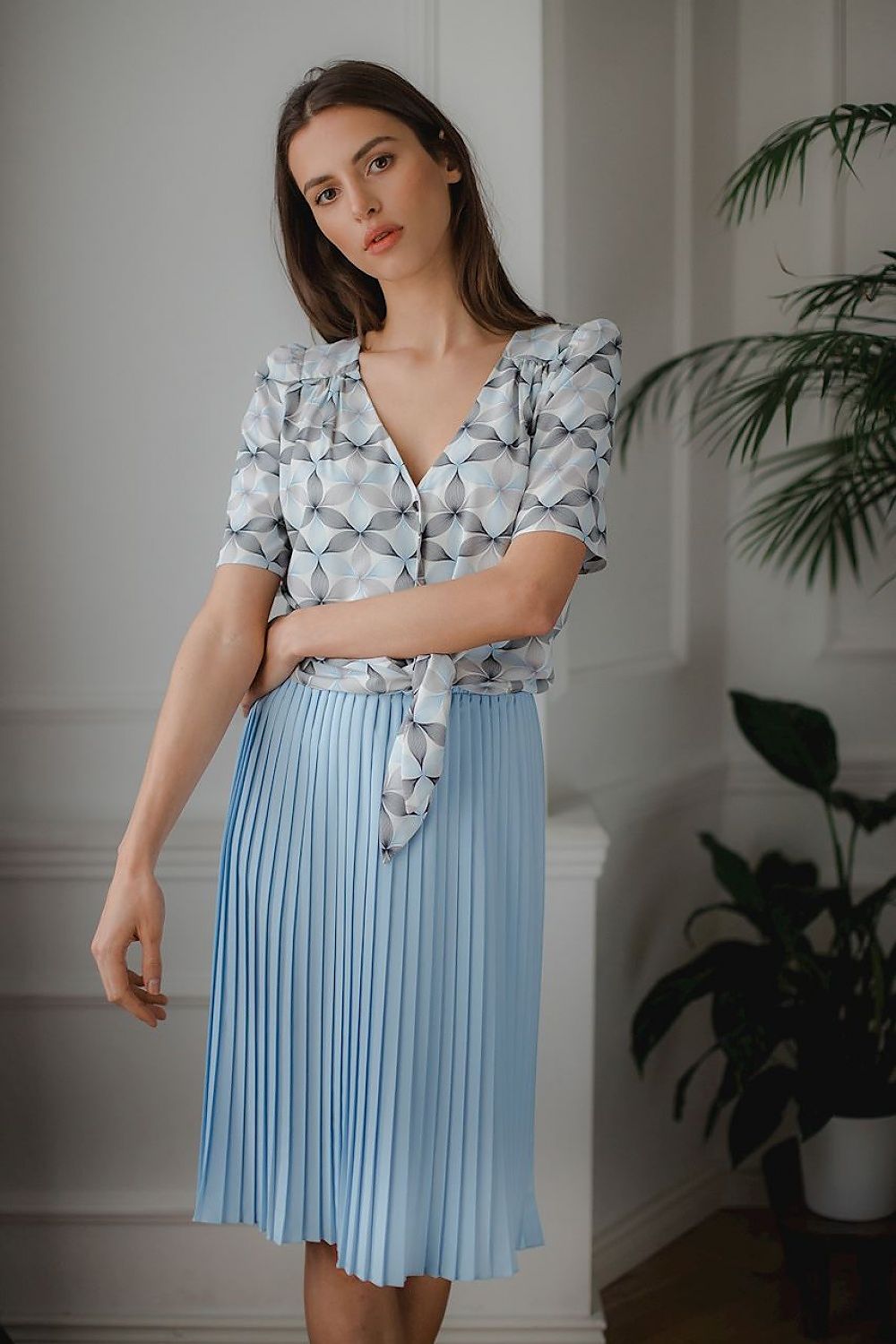 Short sleeve shirt model 143906