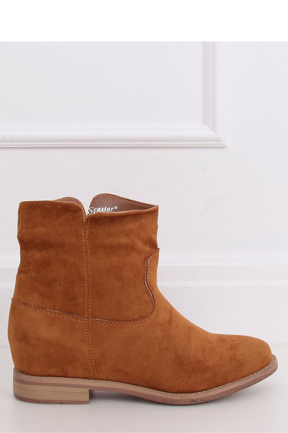 Buskin boots model 146724
