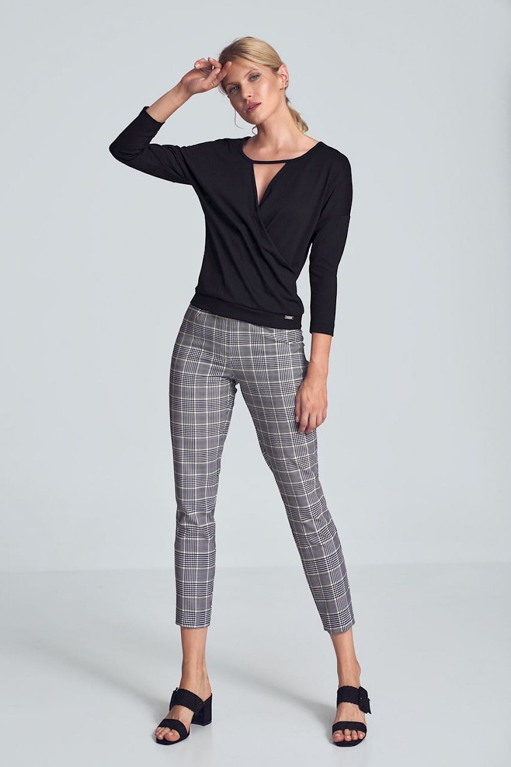 Women trousers model 150783 - Lojahub