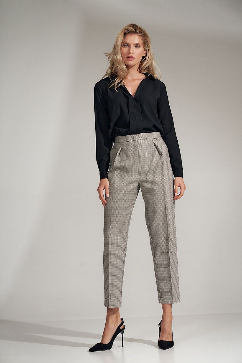 Women trousers model 150793 - Lojahub