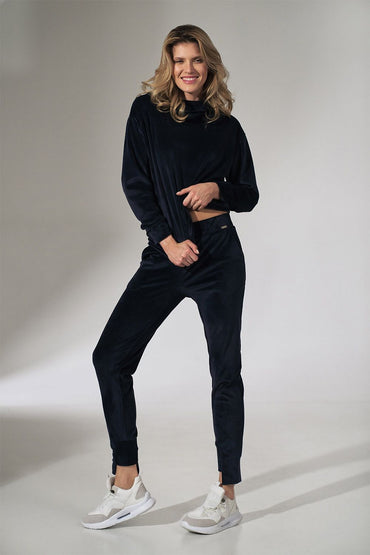 Sweatshirt model 151809