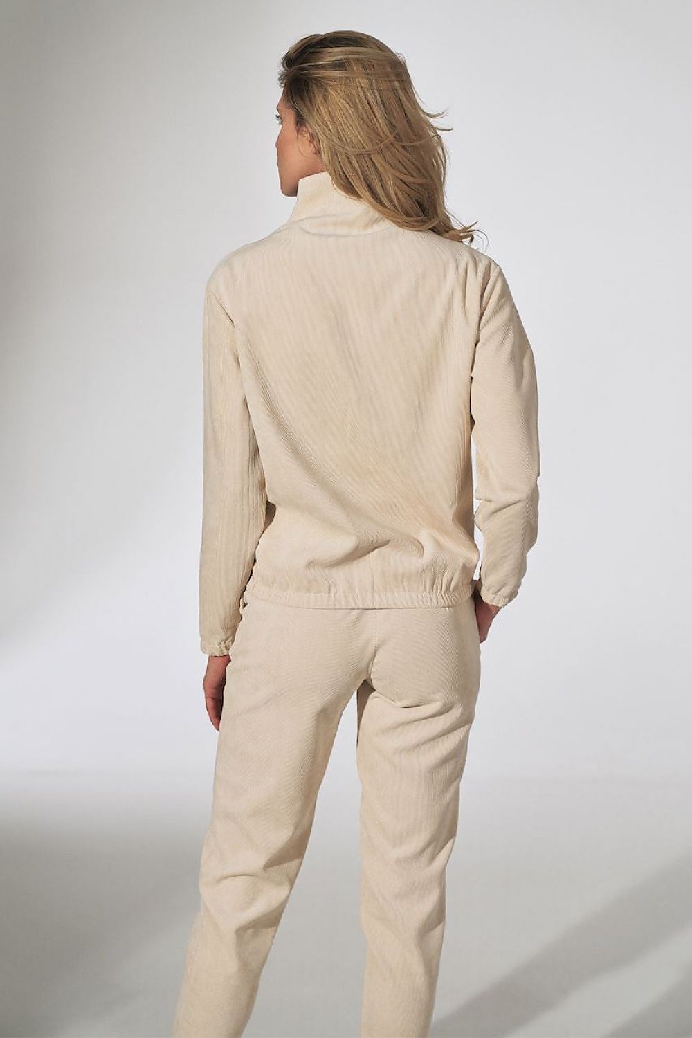 Sweatshirt model 151826
