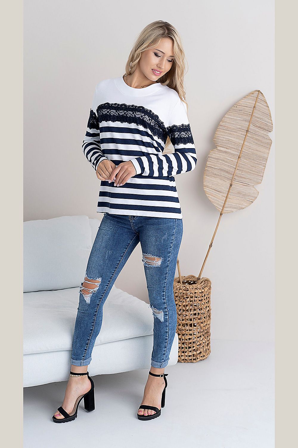 Blouse model 158238