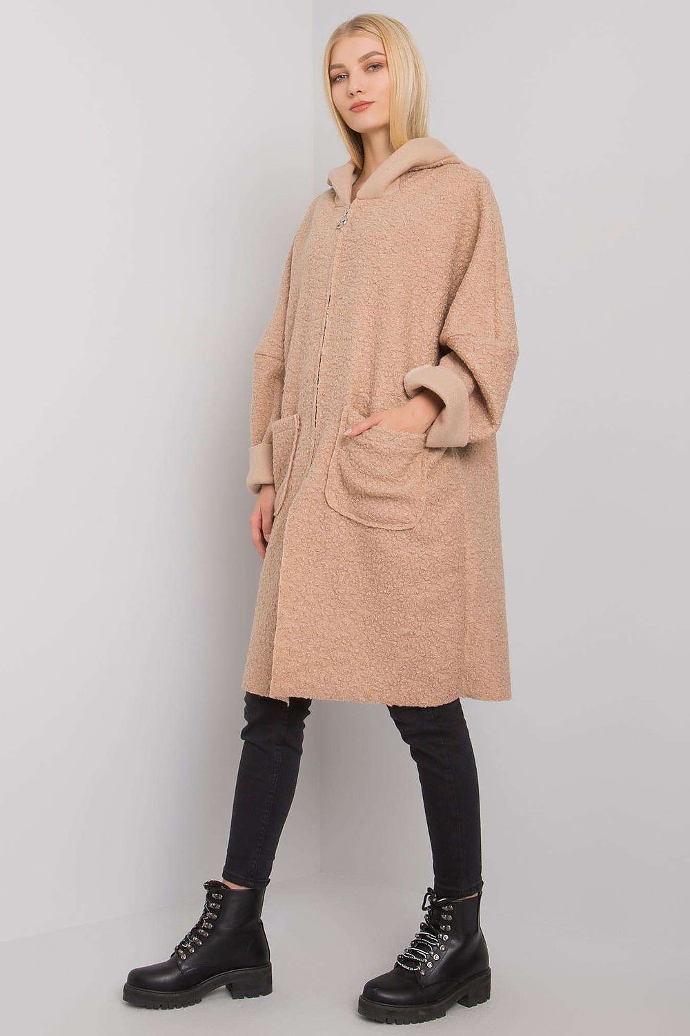 Coat model 159760