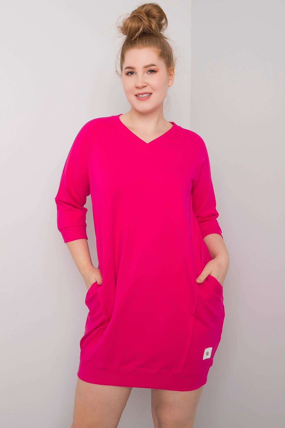 Plus size dress model 160076