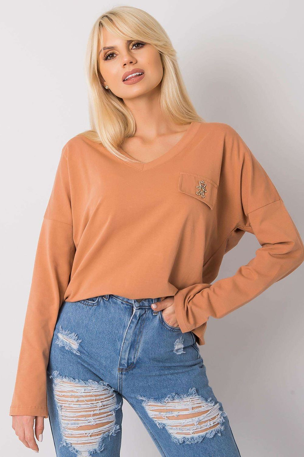 Blouse model 162105
