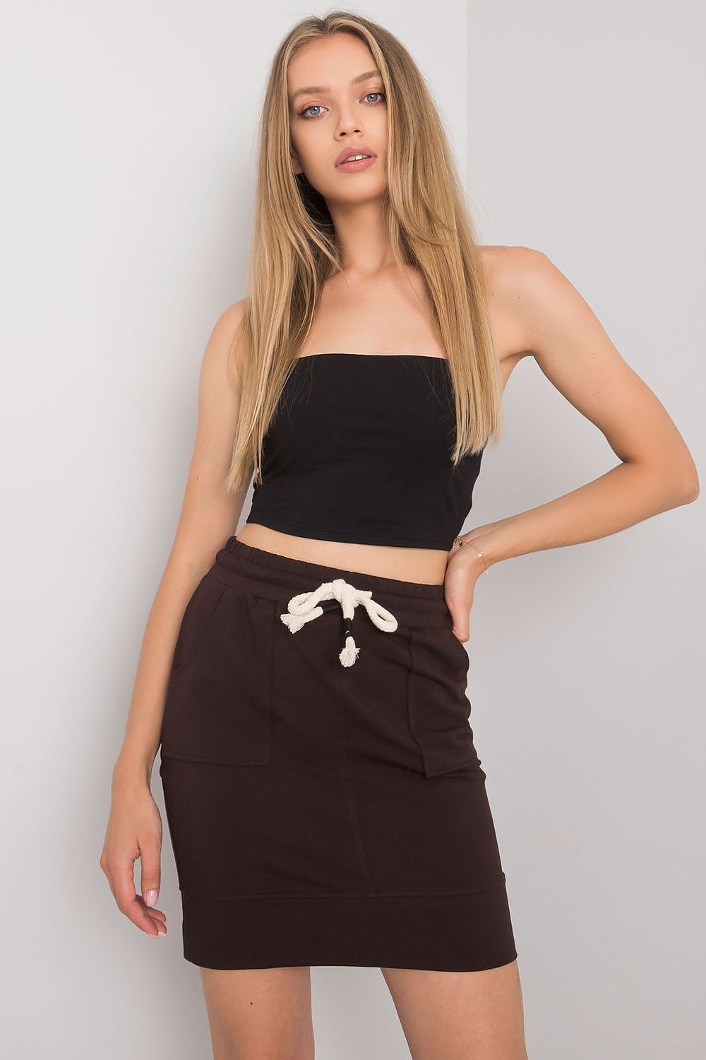 Short skirt model 166678